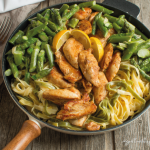 photo pasta with chicken, asparagus and lemon sauce