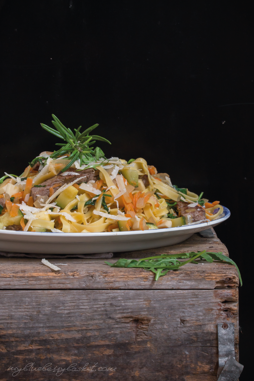 photo of Linguine with steak and arugula