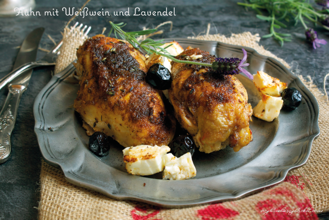 Foto von Huhn mit Weißwein und Lavendel